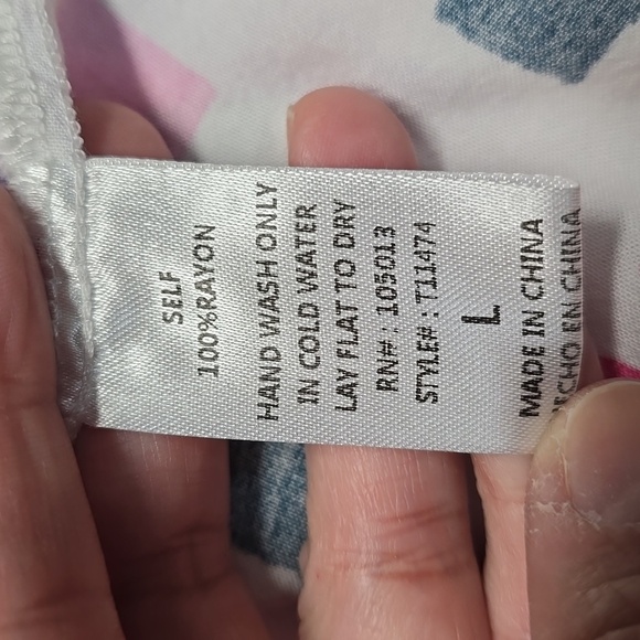 Embroidered Printed Top - Size Large - Picture 12 of 12